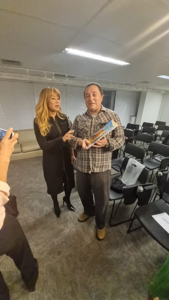 Dani Suzuki O que as abelhas podem ensinar aos humanos do futuro?